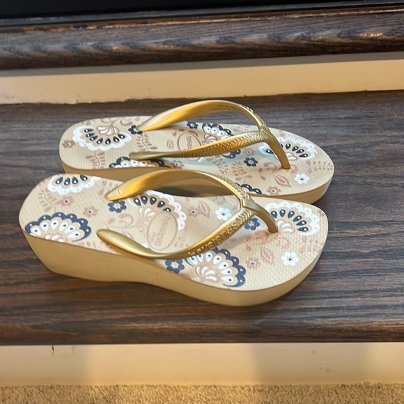 Havanas flip flop.  Size 6. Gently used - Picture 5 of 5